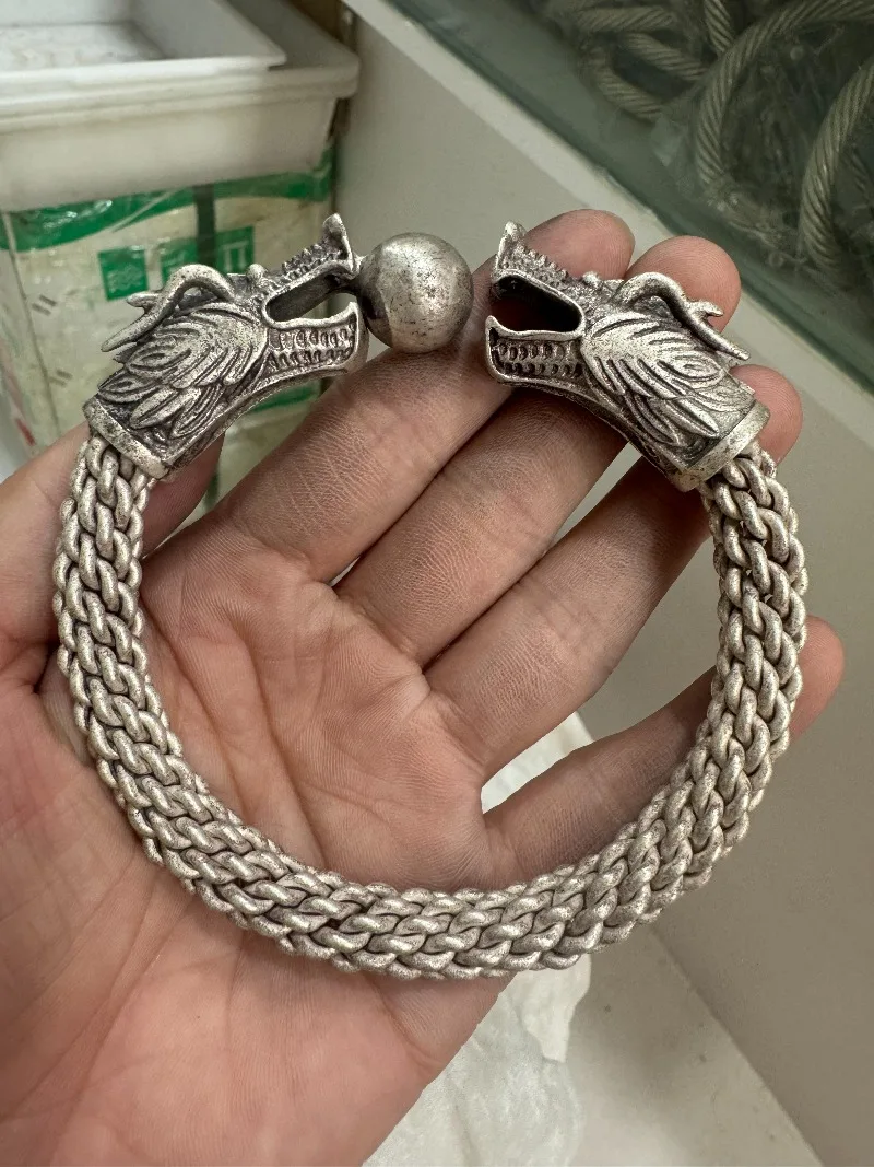 Vintage Distressed Mini Tibetan Silver Dragon Bangle, Exquisite Handcraft Unisex Antique Bracelet
Vintage Distressed Mini Tibetan Silver Dragon Bangle, Exquisite Handcraft Unisex Antique Bracelet