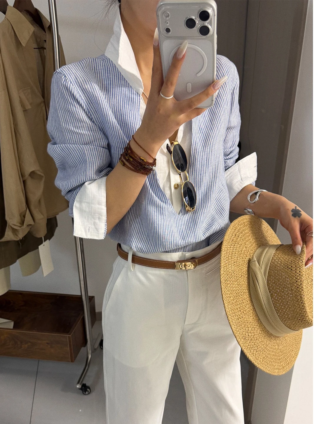 Elegant Loose Linen Shirt Women's Summer 2026 Unique Design Slimming Sun Protection Casual Style Long Sleeve Breathable
Elegant Loose Linen Shirt Women's Summer 2026 Unique Design Slimming Sun Protection Casual Style Long Sleeve Breathable