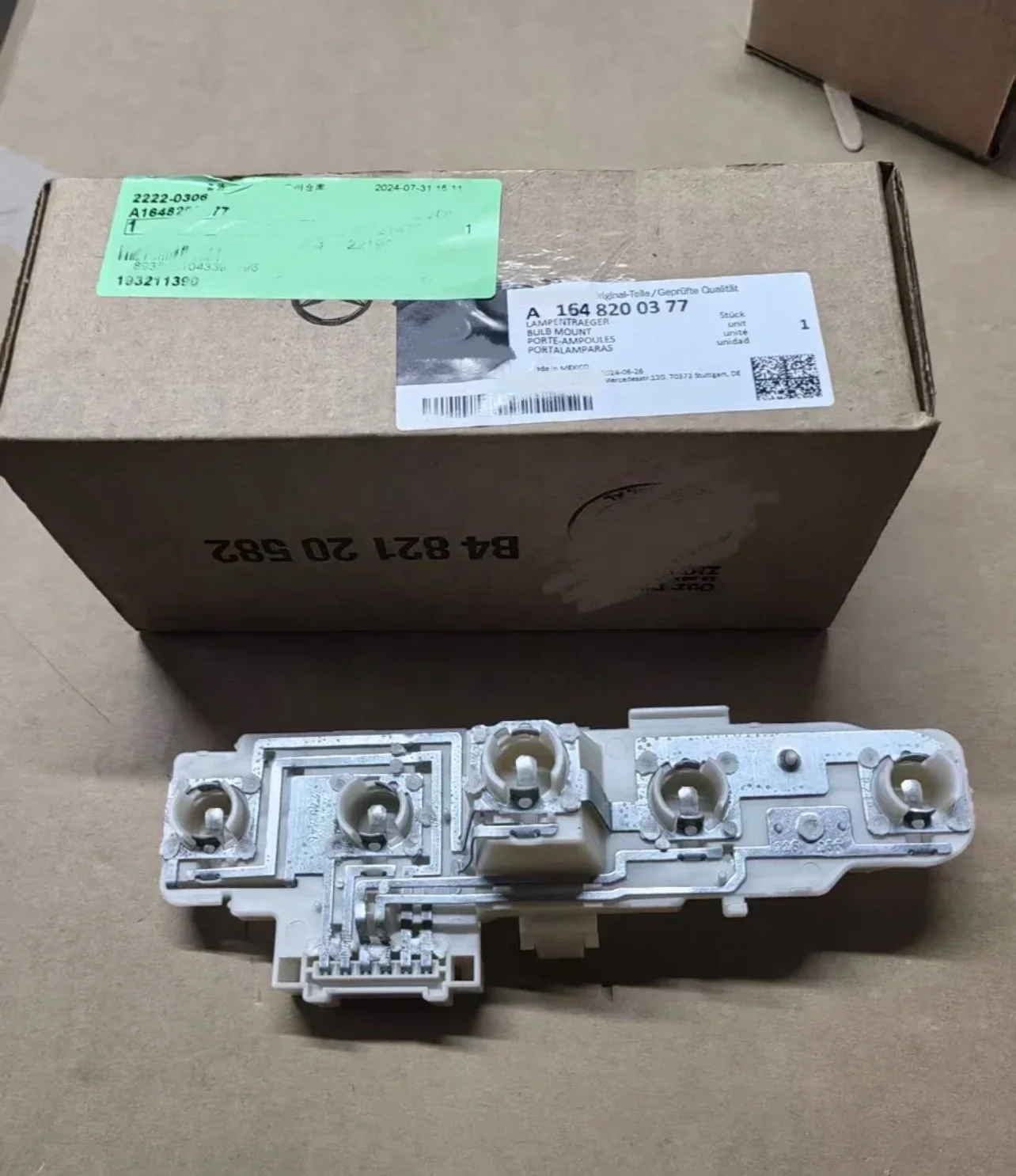 Кронштейн для фар A1648200377 A1648200477 для GL500 GL450 GL420 GL320 GL350
Кронштейн для фар A1648200377 A1648200477 для GL500 GL450 GL420 GL320 GL350