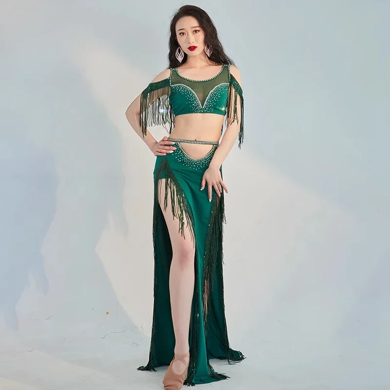Belly Dance Luxury Performance Clothing Suit for Women Tassel Mesh Stones Top+Long Skirt 2pcs Oriental Professional Set Wear
Belly Dance Luxury Performance Clothing Suit for Women Tassel Mesh Stones Top+Long Skirt 2pcs Oriental Professional Set Wear