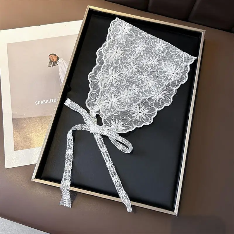 Korean Lace Bandana Triangle Neck Scarf Embroidered Lace Hair Scarf Triangle Headscarf Pastoral Travel Photo Headband Kerchief
Korean Lace Bandana Triangle Neck Scarf Embroidered Lace Hair Scarf Triangle Headscarf Pastoral Travel Photo Headband Kerchief