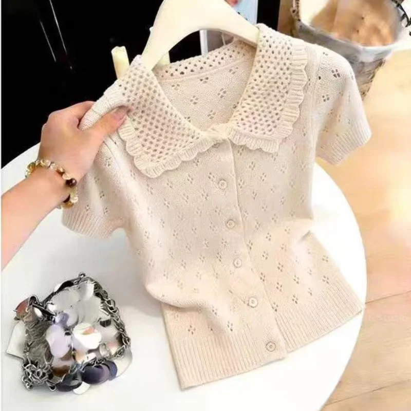 French Sweetheart Doll Collar Hollow-out Knit Short Sleeve T-shirt - Women's 2026 New Design, Slim Fit, Figure-flattering Top
French Sweetheart Doll Collar Hollow-out Knit Short Sleeve T-shirt - Women's 2026 New Design, Slim Fit, Figure-flattering Top