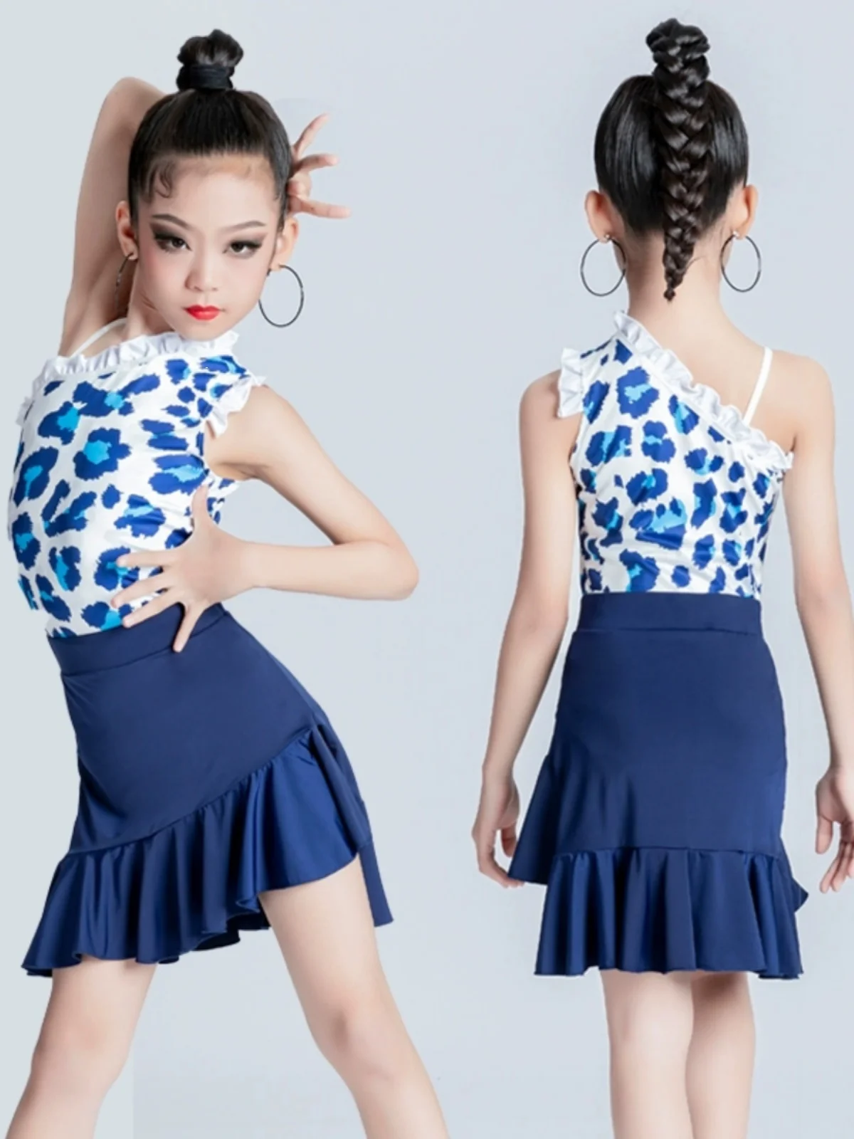 Girls' Latin dance costumes for spring and summer children's one-piece dance practice uniforms, training competitions
Girls' Latin dance costumes for spring and summer children's one-piece dance practice uniforms, training competitions