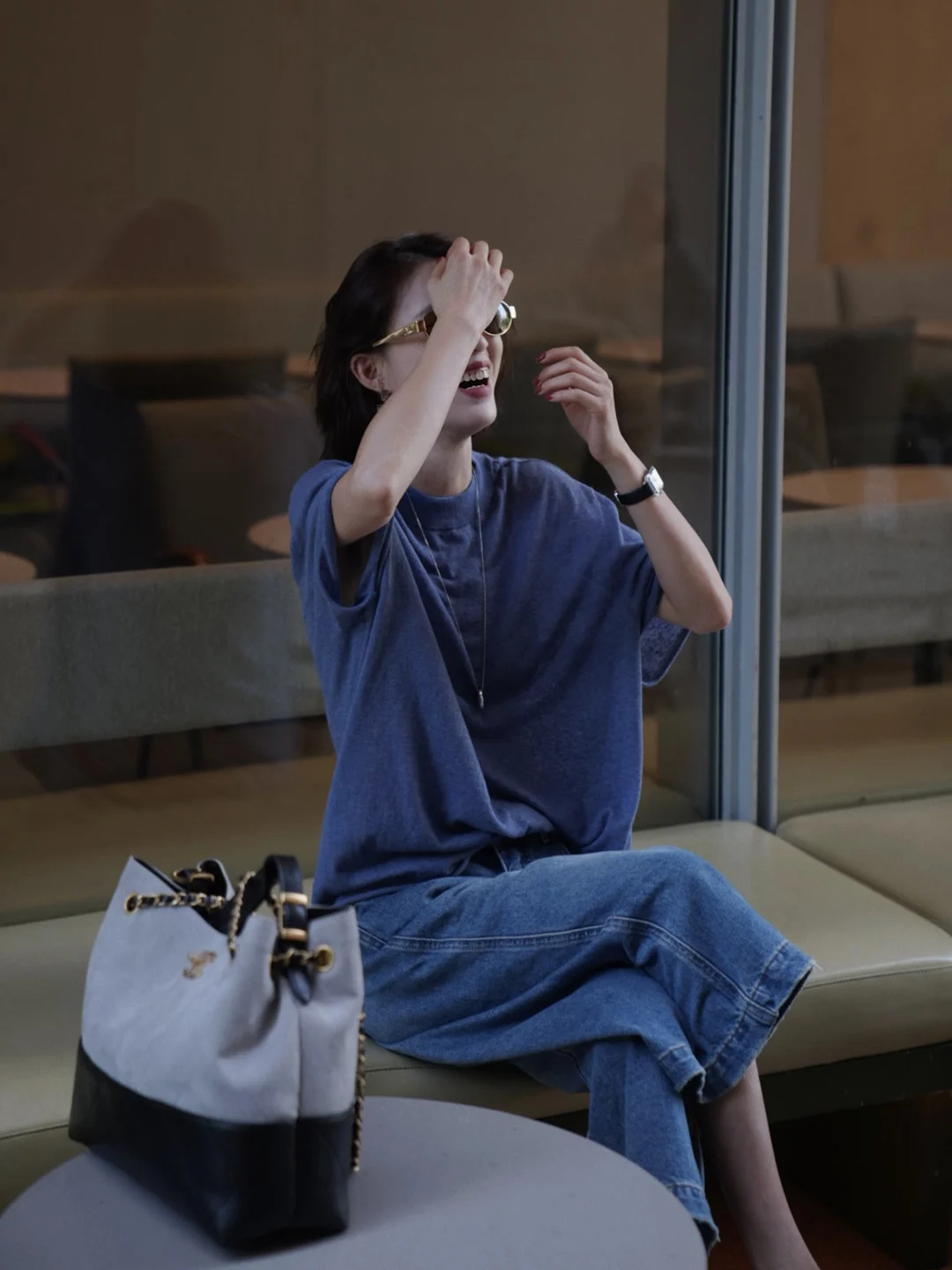 Однотонный льняной вязаный свитер с круглым вырезом и коротким рукавом, повседневный свободный топ в корейском стиле для осени и работы
Однотонный льняной вязаный свитер с круглым вырезом и коротким рукавом, повседневный свободный топ в корейском стиле для осени и работы