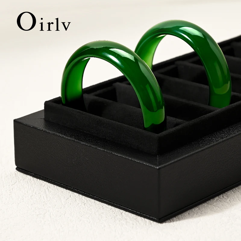oirlv High-quality pu leather bracelet box, made of black fine suede material is suitable for jewelry storage organizers Jeweler
oirlv High-quality pu leather bracelet box, made of black fine suede material is suitable for jewelry storage organizers Jeweler