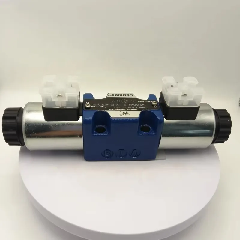 China Made Type Hydraulic Directional Control Valve 4WE6 3 Position 4 Way Solenoid Operated Valve 24V 350Bar
China Made Type Hydraulic Directional Control Valve 4WE6 3 Position 4 Way Solenoid Operated Valve 24V 350Bar