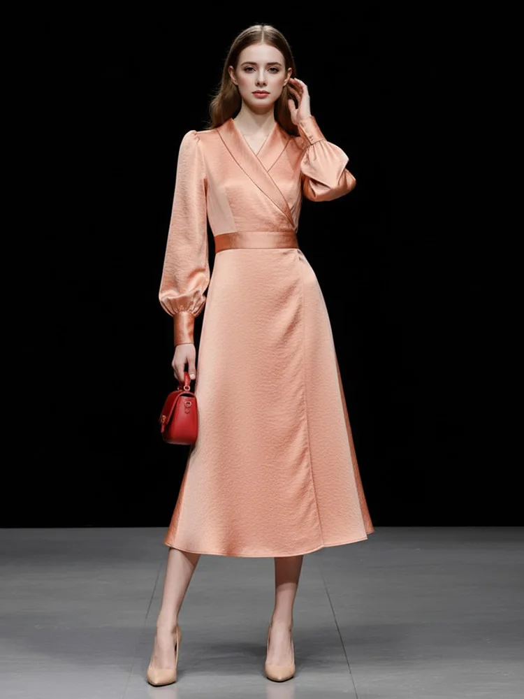 Женское модное платье Ele Midi из шелковистой ткани, новинка весеннего сезона, с V-образным вырезом, приталенное, с рукавами-фонариками
Женское модное платье Ele Midi из шелковистой ткани, новинка весеннего сезона, с V-образным вырезом, приталенное, с рукавами-фонариками