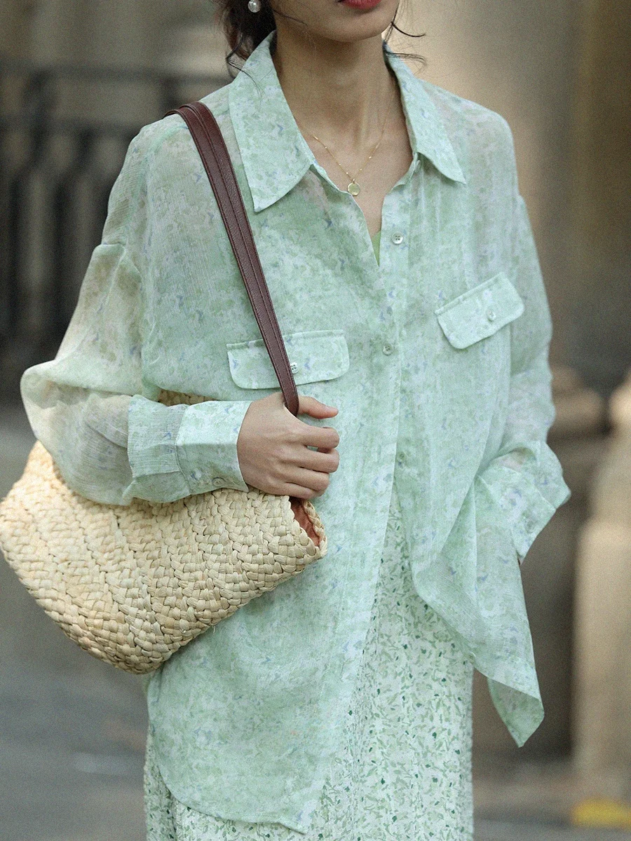 Лето 2023. Женская повседневная рубашка с цветочным принтом, длинными рукавами и воротником, с защитой от солнца, свободного кроя, из полиэстера, в французском стиле.
Лето 2023. Женская повседневная рубашка с цветочным принтом, длинными рукавами и воротником, с защитой от солнца, свободного кроя, из полиэстера, в французском стиле.