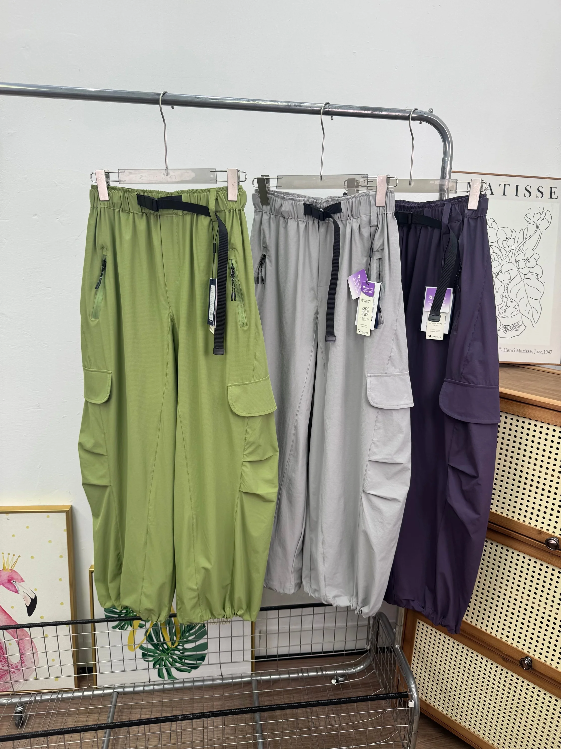 Loose Wide Leg Pants Women's Casual Outdoor Camping Water-Resistant Workwear Paratrooper Comfortable Breathable Trousers
Loose Wide Leg Pants Women's Casual Outdoor Camping Water-Resistant Workwear Paratrooper Comfortable Breathable Trousers
