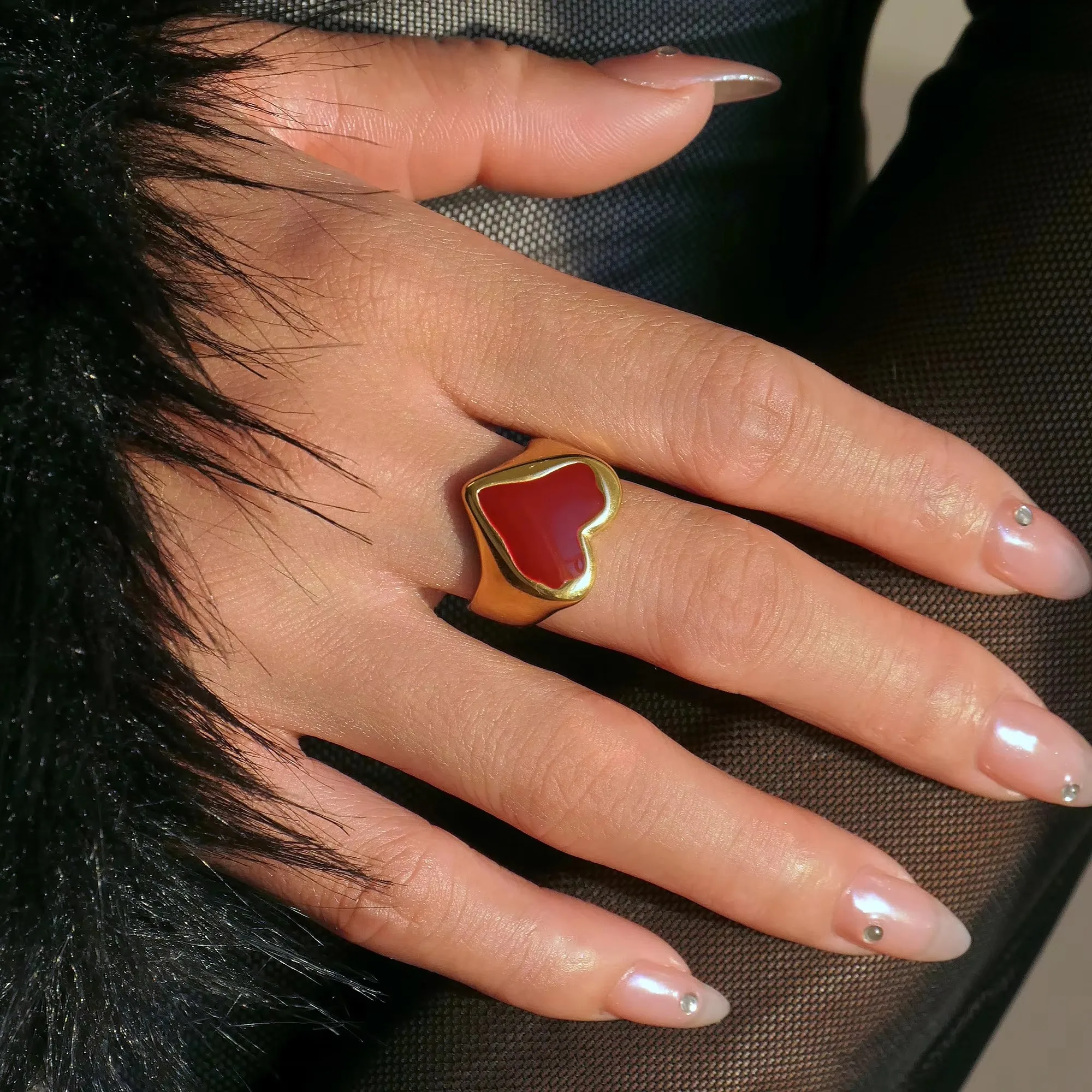 Fashion Vintage Irregular Red Heart Rings for Women 18k Gold Plated Stainless Steel Tarnish Free Boho Jewelry Anillos Mujer
Fashion Vintage Irregular Red Heart Rings for Women 18k Gold Plated Stainless Steel Tarnish Free Boho Jewelry Anillos Mujer
