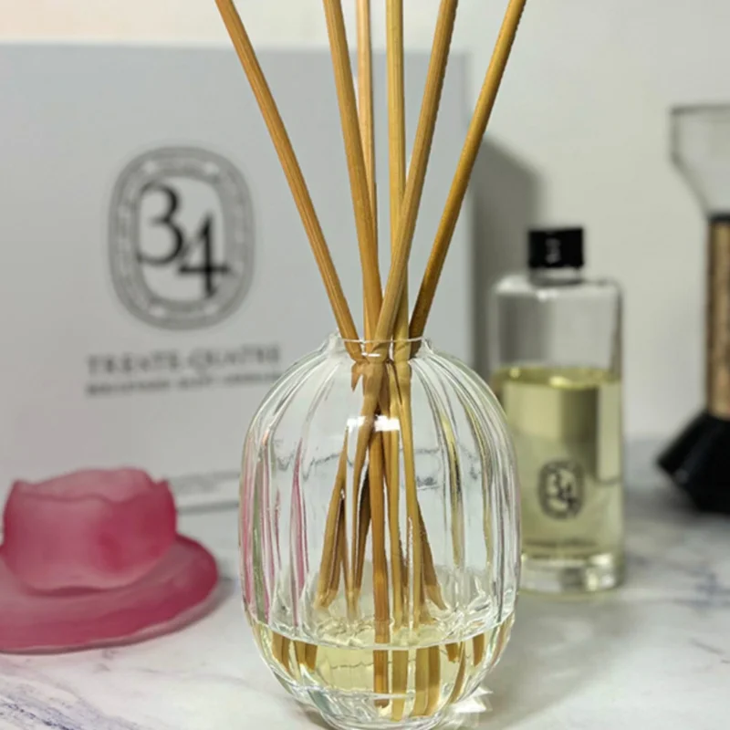100ml Indoor Light Luxury Rattan Baies Aromatherapy French Haute Essential Reed Diffuser Bedroom Air Freshener Home Decoration
100ml Indoor Light Luxury Rattan Baies Aromatherapy French Haute Essential Reed Diffuser Bedroom Air Freshener Home Decoration