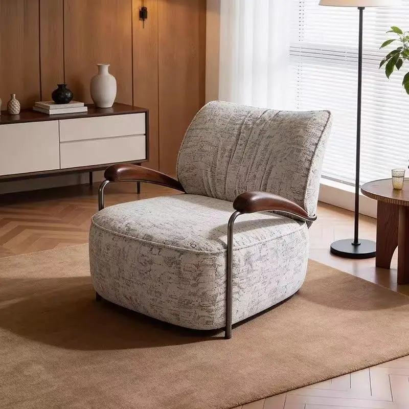 Medieval designer retro single sofa chair Hotel cafe Reception area Fabric leisure single chair
Medieval designer retro single sofa chair Hotel cafe Reception area Fabric leisure single chair
