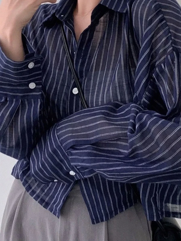 Sun Protection Striped Loose Fit Long Sleeve Casual Shirt Women's Vintage Style Short Length Slimming Top Summer Outerwear
Sun Protection Striped Loose Fit Long Sleeve Casual Shirt Women's Vintage Style Short Length Slimming Top Summer Outerwear