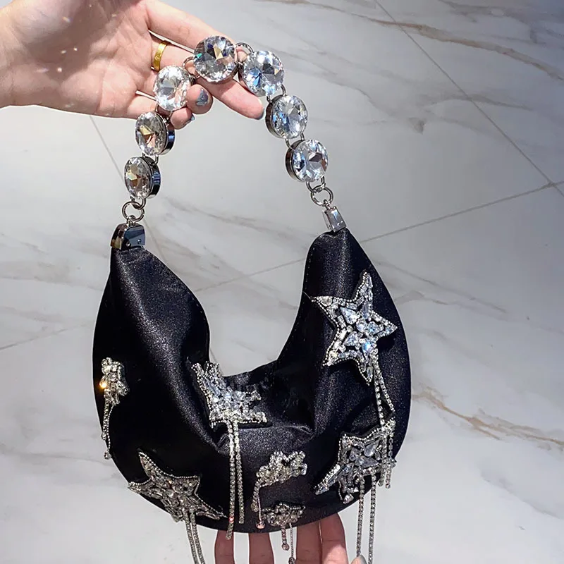 High-end portable dumpling bag, stylish and simple star tassel diamond-encrusted messenger bag, trendy versatile shoulder bag
High-end portable dumpling bag, stylish and simple star tassel diamond-encrusted messenger bag, trendy versatile shoulder bag