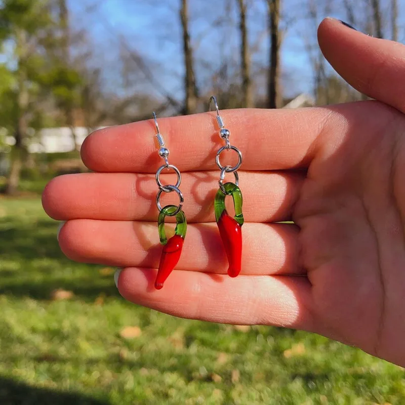 New Cute Glass Pepper Earrings Novelty Earrings Unique Earrings Interesting Jewelry Suitable for Women's Gifts
New Cute Glass Pepper Earrings Novelty Earrings Unique Earrings Interesting Jewelry Suitable for Women's Gifts
