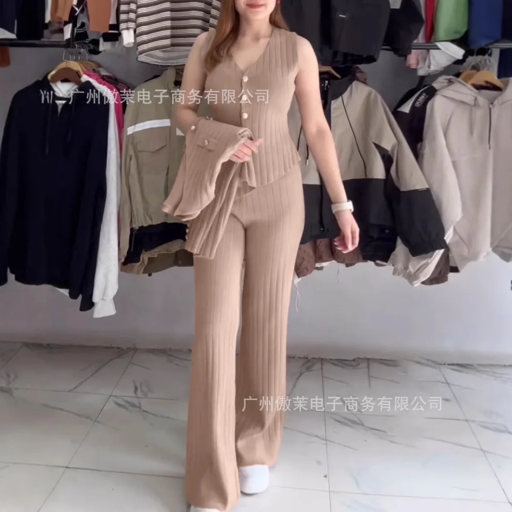 Women 3 Pcs Outfits V Neck Long Sleeve Knit Coat with Metal Button Detail Tank Top Casual Long Pants Knit Sets
Women 3 Pcs Outfits V Neck Long Sleeve Knit Coat with Metal Button Detail Tank Top Casual Long Pants Knit Sets