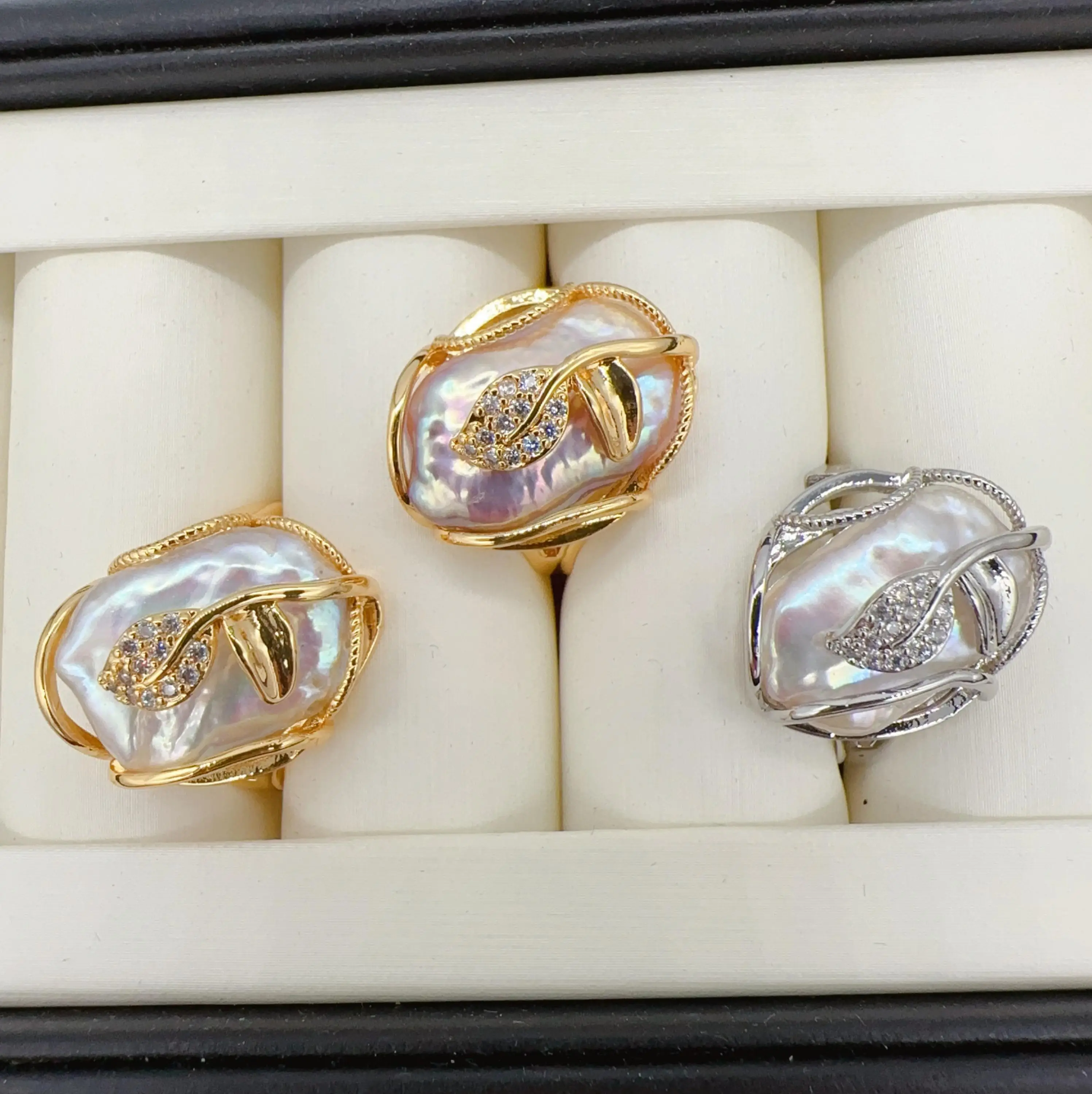 New Arrival 100% Real Natural Freshwater Pearl 18K Gold Plated Baroque Pearl Ring for Women Jewelry Wholesale
New Arrival 100% Real Natural Freshwater Pearl 18K Gold Plated Baroque Pearl Ring for Women Jewelry Wholesale