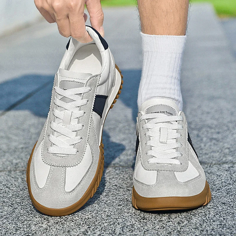 Мужская универсальная повседневная обувь Tenis Masculino из натуральной кожи, удобные мужские кроссовки на шнуровке, уличная прогулочная обувь, обувь для скейтборда
Мужская универсальная повседневная обувь Tenis Masculino из натуральной кожи, удобные мужские кроссовки на шнуровке, уличная прогулочная обувь, обувь для скейтборда