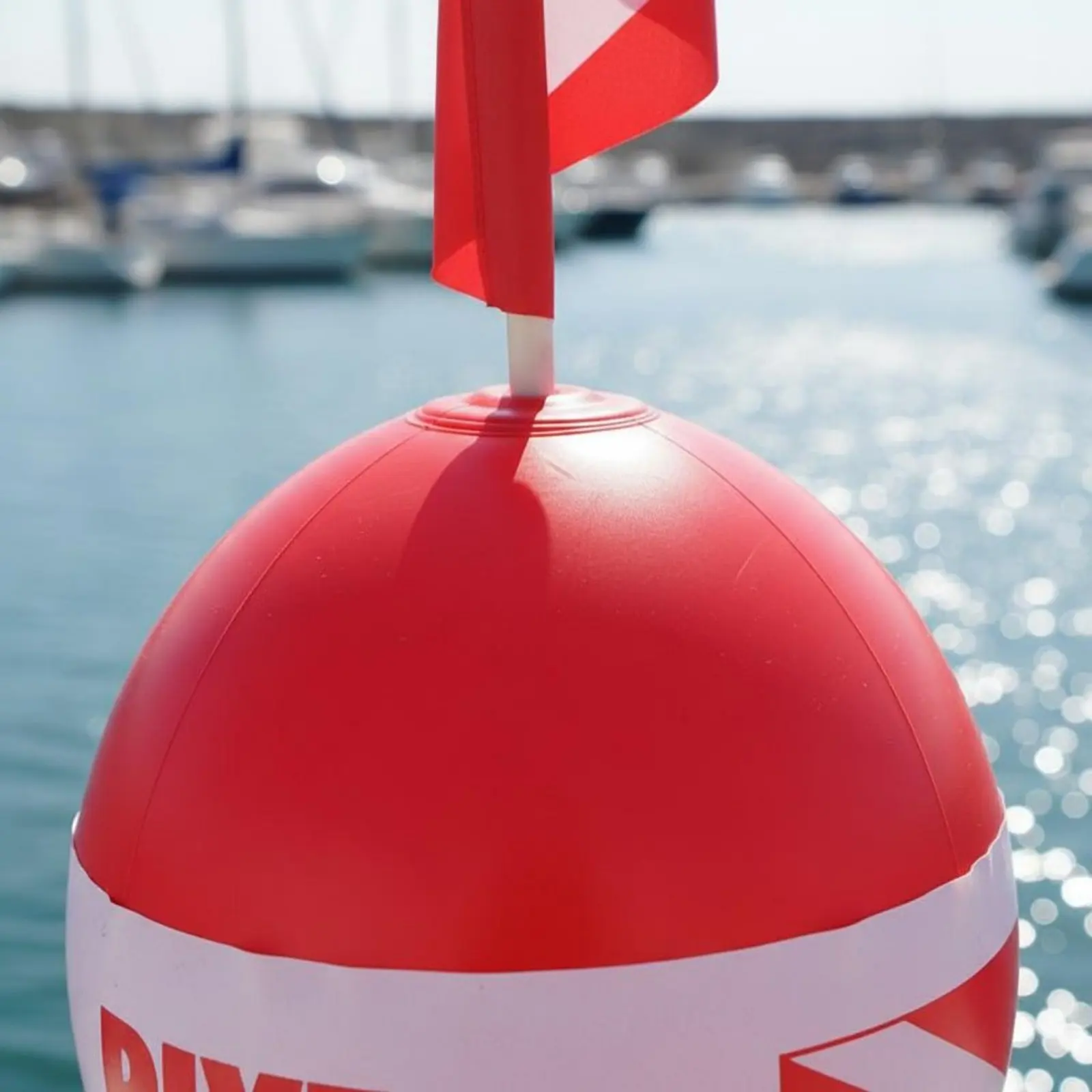 Inflatable Dive Buoy High Visibility Dive Flag Buoy Spearfishing Marker Buoy Includes 25m Line Water Safety Equipment
Inflatable Dive Buoy High Visibility Dive Flag Buoy Spearfishing Marker Buoy Includes 25m Line Water Safety Equipment