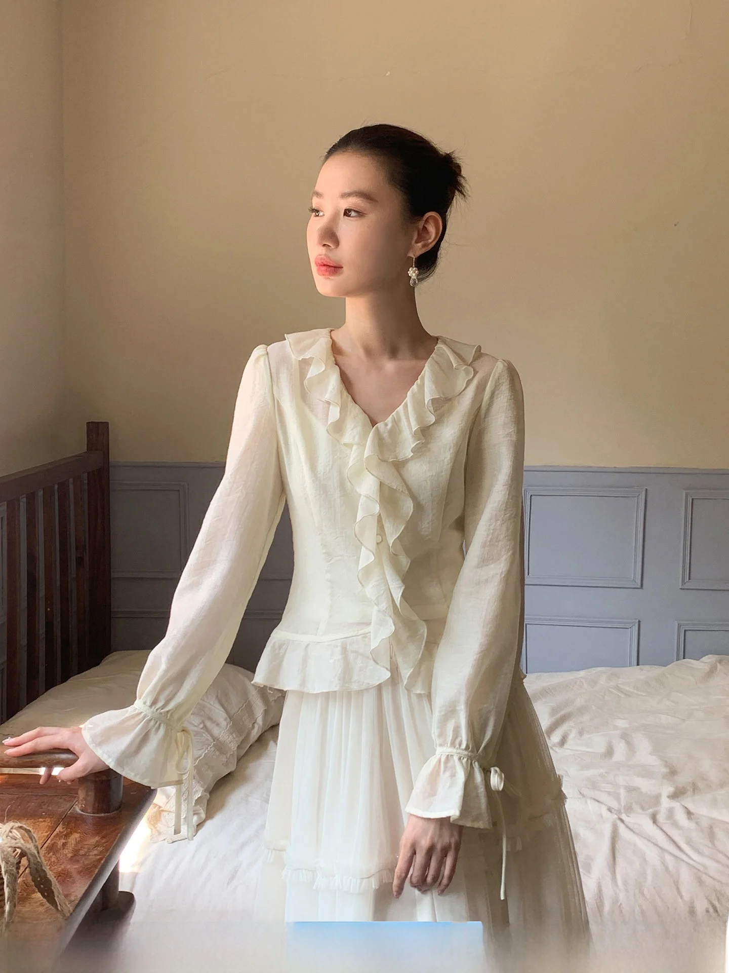 XXNING French Sle Loose Fit irt with Lace Trim And Strap Long Sve V-Ne Women's Faion Breathable Comfortable Casual...
XXNING French Sle Loose Fit irt with Lace Trim And Strap Long Sve V-Ne Women's Faion Breathable Comfortable Casual...