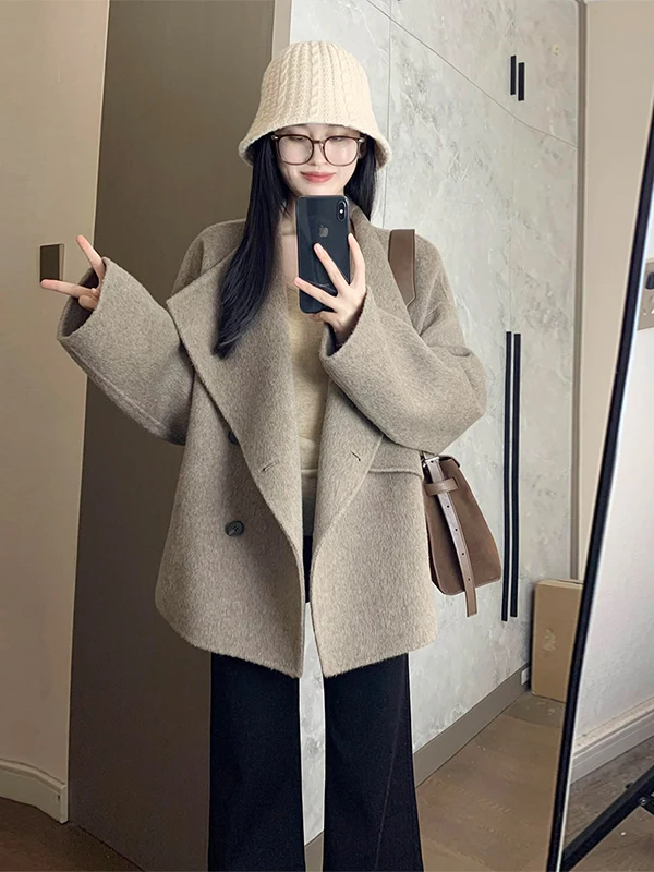 Ladies' ort Double-Faced Camere Woolen Coat Korean Sle Lazy Faion Winter Outerwear Cact Size Button ket Design
Ladies' ort Double-Faced Camere Woolen Coat Korean Sle Lazy Faion Winter Outerwear Cact Size Button ket Design