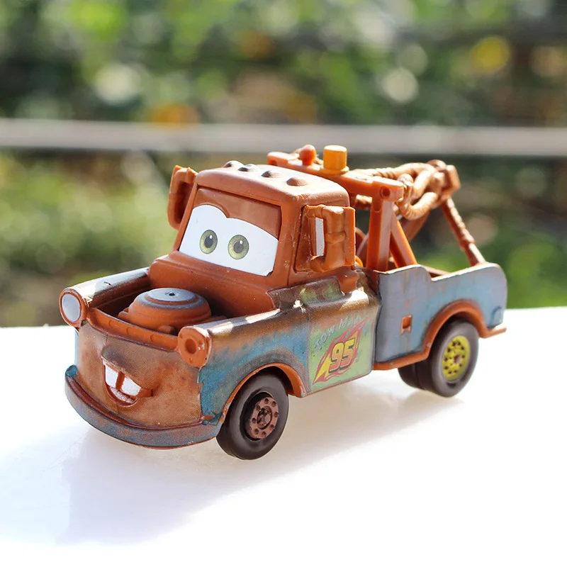 Новый автомобиль Disney Pixar 3 Lightning McQueen Racing Family Jackson Storm Ramirez 1:55, литой под давлением металлический сплав, детская игрушечная машинка
Новый автомобиль Disney Pixar 3 Lightning McQueen Racing Family Jackson Storm Ramirez 1:55, литой под давлением металлический сплав, детская игрушечная машинка