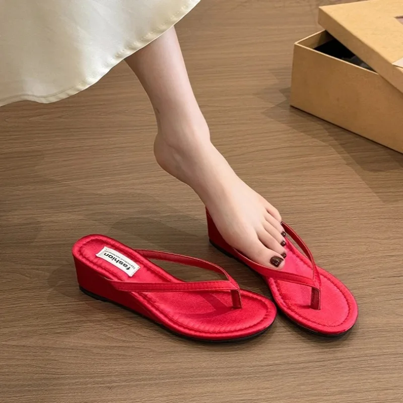 Summer New Women's Shoes Fashion Wedge Heel Flip Flops for Woman Exquisite French Casual Shoes Designer Shoes Zapatos De Mujer
Summer New Women's Shoes Fashion Wedge Heel Flip Flops for Woman Exquisite French Casual Shoes Designer Shoes Zapatos De Mujer