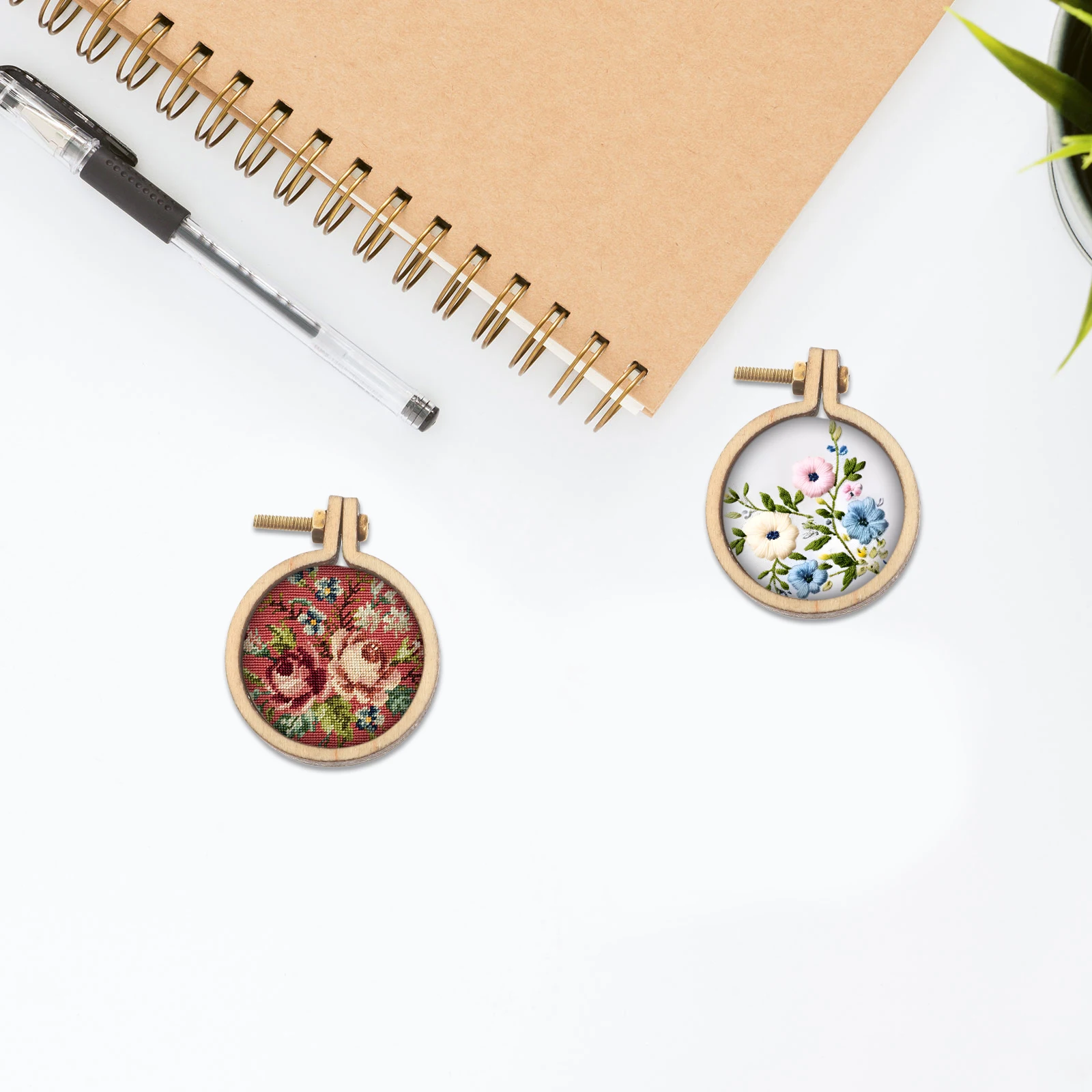10 Sets Mini Embroidery Hoops 2 5cm Wooden DIY Cross Stitch Frames Small Hoop Charms Craft Supplies Sewing Tools
10 Sets Mini Embroidery Hoops 2 5cm Wooden DIY Cross Stitch Frames Small Hoop Charms Craft Supplies Sewing Tools