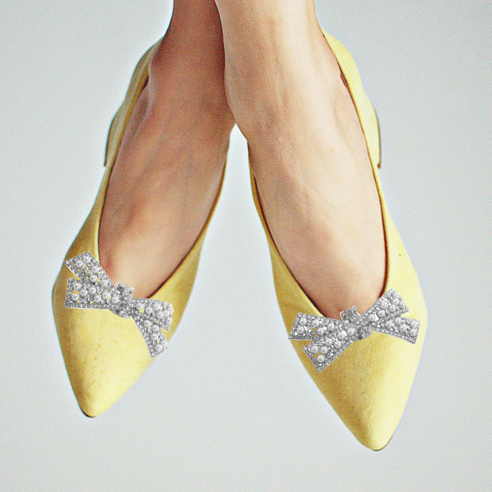 2pcs Bow Shoe Clips Decorative Bridal Accessories Women Reusable Buckle Clips Heels Pumps Sandals Wedding Parties Shoe Jewelry
2pcs Bow Shoe Clips Decorative Bridal Accessories Women Reusable Buckle Clips Heels Pumps Sandals Wedding Parties Shoe Jewelry