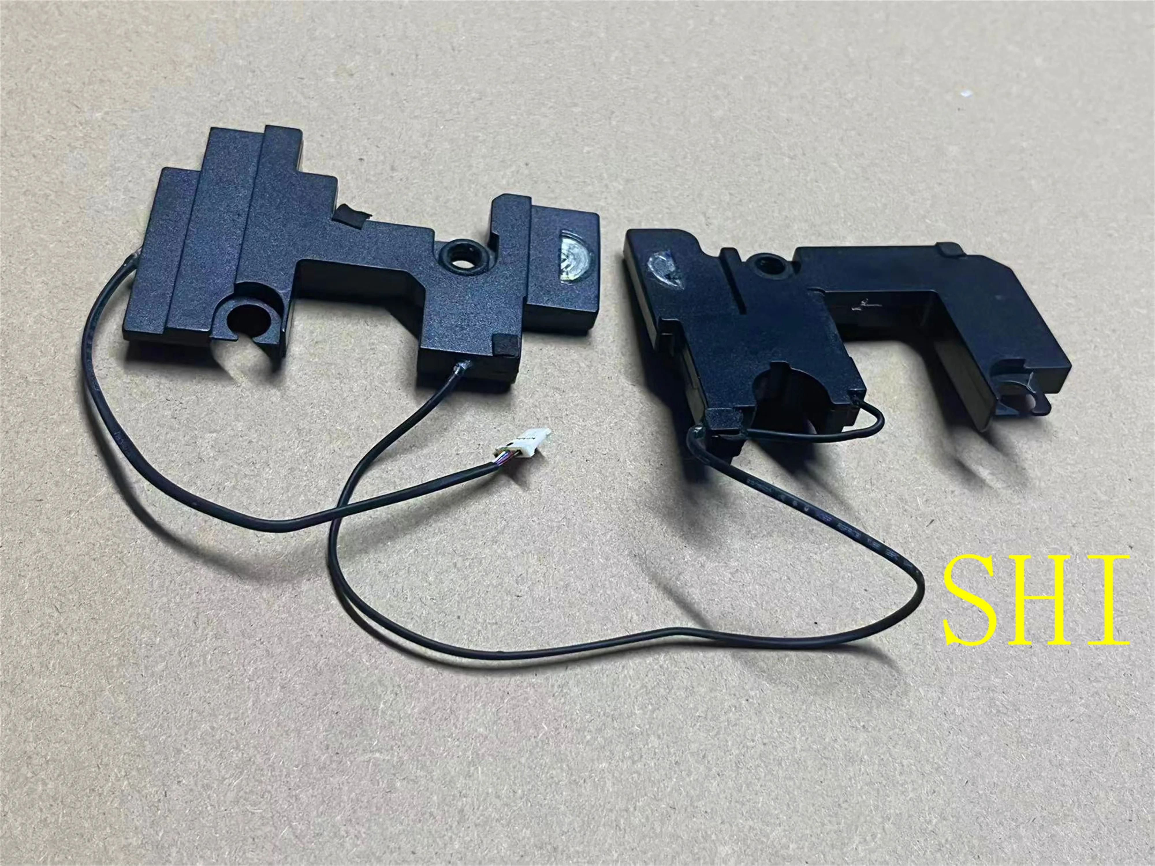 0XRKN6 оригинальный динамик dell Latitude 11 3189 3190 стерео динамик XRKN6 PK23000V200 100% ТЕСТ ОК бесплатная доставка
0XRKN6 оригинальный динамик dell Latitude 11 3189 3190 стерео динамик XRKN6 PK23000V200 100% ТЕСТ ОК бесплатная доставка