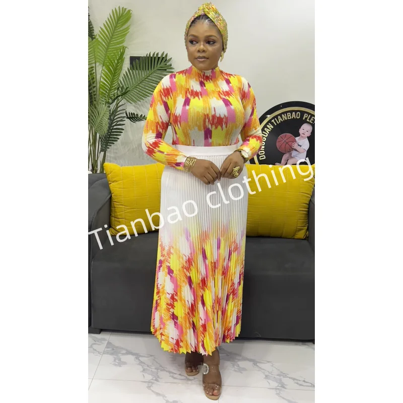 Large Size Loose Round Neck Printed Long Sleeve Top High Waist Pleated Half-body Skirt Two-piece Set Miyake Summer Women's Suit
Large Size Loose Round Neck Printed Long Sleeve Top High Waist Pleated Half-body Skirt Two-piece Set Miyake Summer Women's Suit