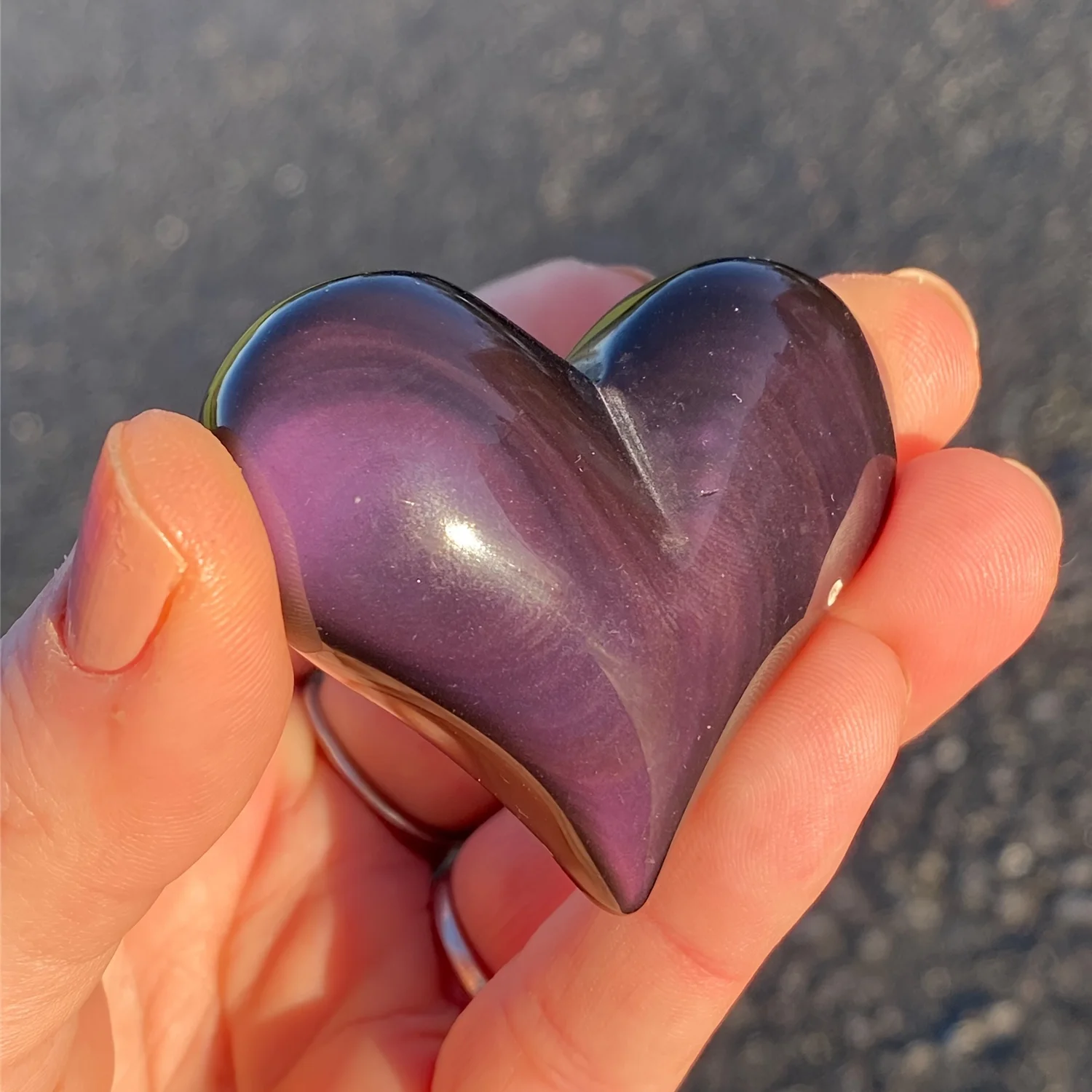 1PC Bohemian Heart-Shaped Rainbow Obsidian Crystal Quartz Stone Ideal for Halloween, Xmas Gift for Holidays, Festive Decor
1PC Bohemian Heart-Shaped Rainbow Obsidian Crystal Quartz Stone Ideal for Halloween, Xmas Gift for Holidays, Festive Decor