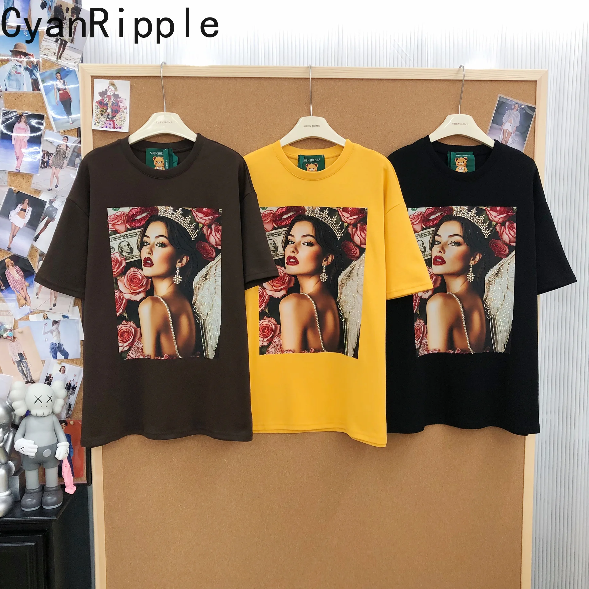 Модная новинка 2026 года: Весенне-летняя свободная футболка с коротким рукавом, принтом с горячими стразами и универсальным круглым вырезом, хлопковый топ
Модная новинка 2026 года: Весенне-летняя свободная футболка с коротким рукавом, принтом с горячими стразами и универсальным круглым вырезом, хлопковый топ