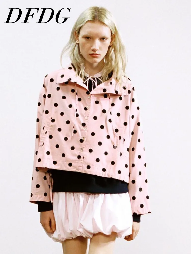 DFDG Women's Spring Summer Lapel Polka Dot Print Oversized Cropped Jacket Casual Streetwear 2026 Trendy Feminine Fashion Coat
DFDG Women's Spring Summer Lapel Polka Dot Print Oversized Cropped Jacket Casual Streetwear 2026 Trendy Feminine Fashion Coat