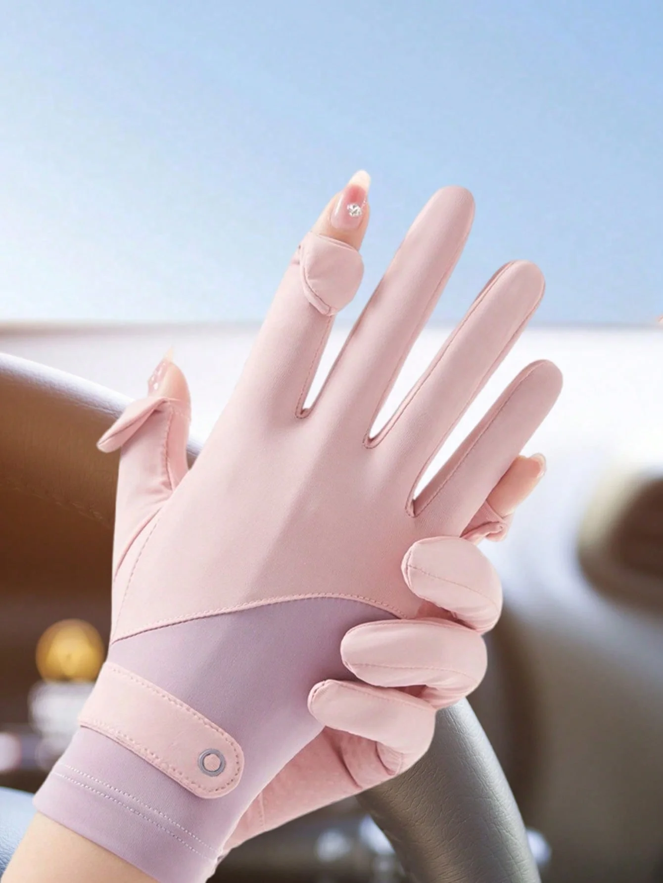 1Pc Women’S Thin Quick-Drying Sunscreen Ice Silk Anti-UV Gloves – UPF50+ Fabric, Flip-Finger Design, Breathable & Cool, Non-Slip
1Pc Women’S Thin Quick-Drying Sunscreen Ice Silk Anti-UV Gloves – UPF50+ Fabric, Flip-Finger Design, Breathable & Cool, Non-Slip