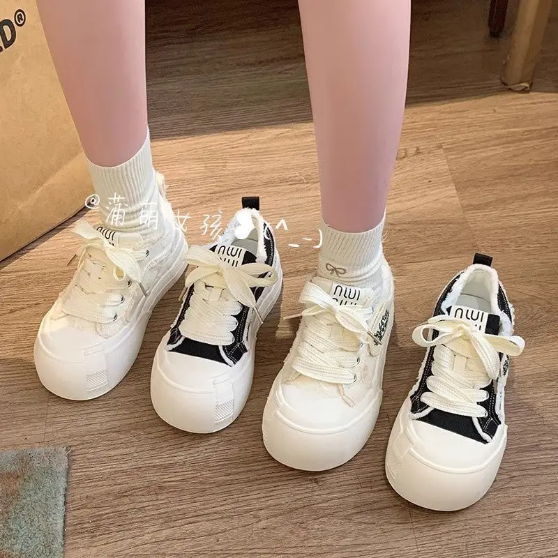 Women’s Chunky Platform Sneakers Wide Toe Breathable Casual Shoes Increased Height Comfortable Canvas Shoes zapatillas de mujer
Women’s Chunky Platform Sneakers Wide Toe Breathable Casual Shoes Increased Height Comfortable Canvas Shoes zapatillas de mujer