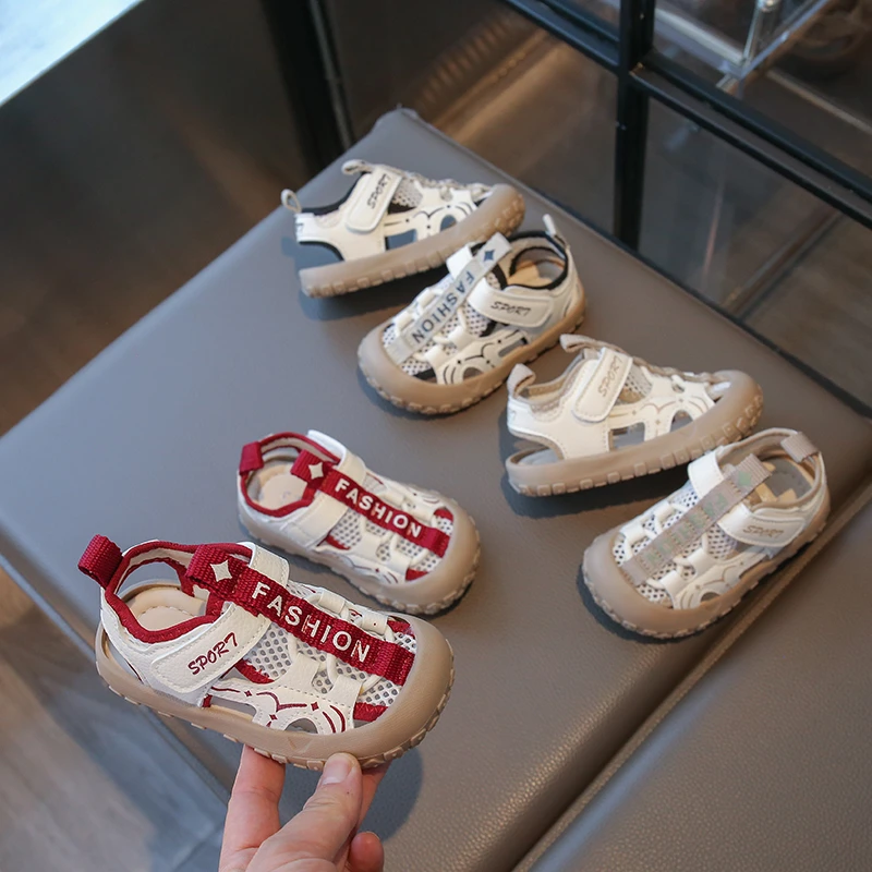 2025 Summer Style Baotou Hollow Breathable Boys and Girls New Children's Sandals
2025 Summer Style Baotou Hollow Breathable Boys and Girls New Children's Sandals