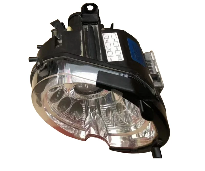 Suitable for Mulsanne Old Model Front Lighting Headlights with Hernia Headlights 3Y1941015R 3Y1941016R 3Y1941015Q
Suitable for Mulsanne Old Model Front Lighting Headlights with Hernia Headlights 3Y1941015R 3Y1941016R 3Y1941015Q