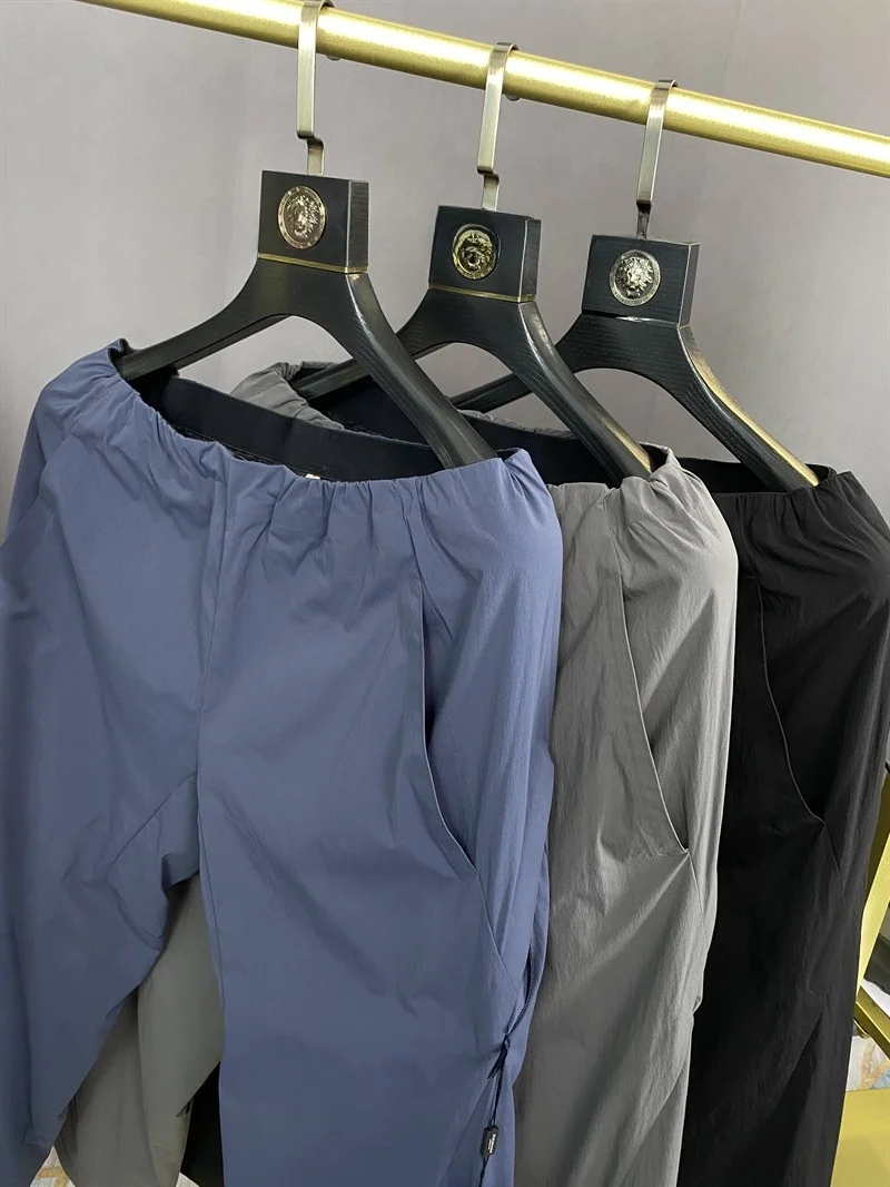 Outdoor Cold Resistant Thiened Cotton Pants Windproof Winter Warm Trousers Casual Pants V Series Lightweight Busin
Outdoor Cold Resistant Thiened Cotton Pants Windproof Winter Warm Trousers Casual Pants V Series Lightweight Busin