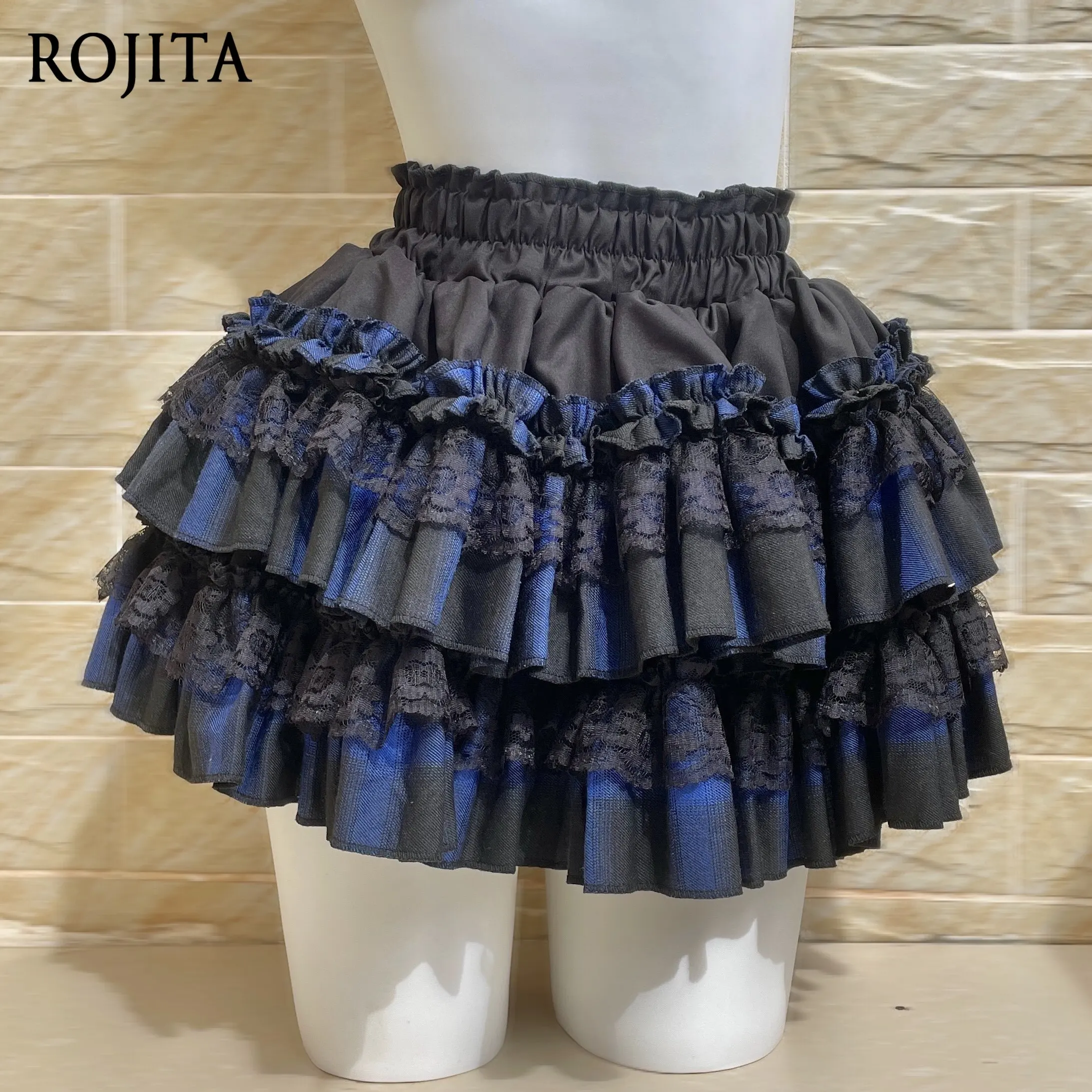 Sweet Gothic Lolita Tiered Ruffle Bloomers Skirt Plaid Black and Blue Fungus Edge Lace Cake Skirt with Its Own Shorts
Sweet Gothic Lolita Tiered Ruffle Bloomers Skirt Plaid Black and Blue Fungus Edge Lace Cake Skirt with Its Own Shorts