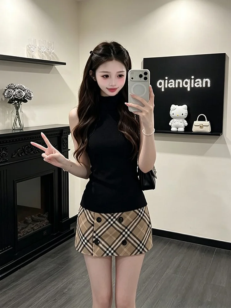 Pure Desire Sexy Black High Collar Sleeveless Vest with Retro Plaid A-Line Skirt Summer Two-Piece Set Women's Fashion
Pure Desire Sexy Black High Collar Sleeveless Vest with Retro Plaid A-Line Skirt Summer Two-Piece Set Women's Fashion