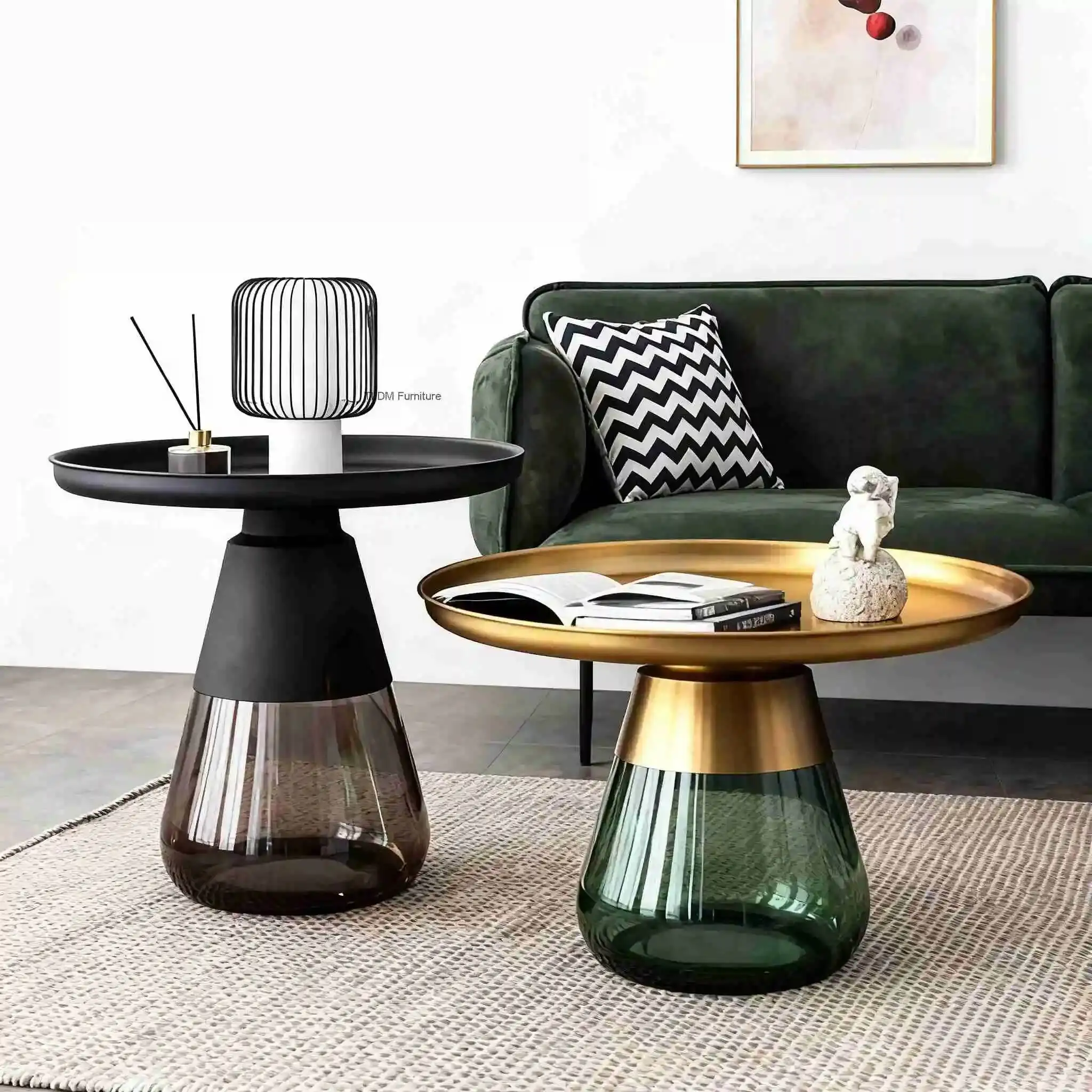 Журнальный столик с художественной стеклянной основой, центральный столик с металлическим подносом, современный минималистичный декоративный столик с красочным стеклянным дизайном
Журнальный столик с художественной стеклянной основой, центральный столик с металлическим подносом, современный минималистичный декоративный столик с красочным стеклянным дизайном