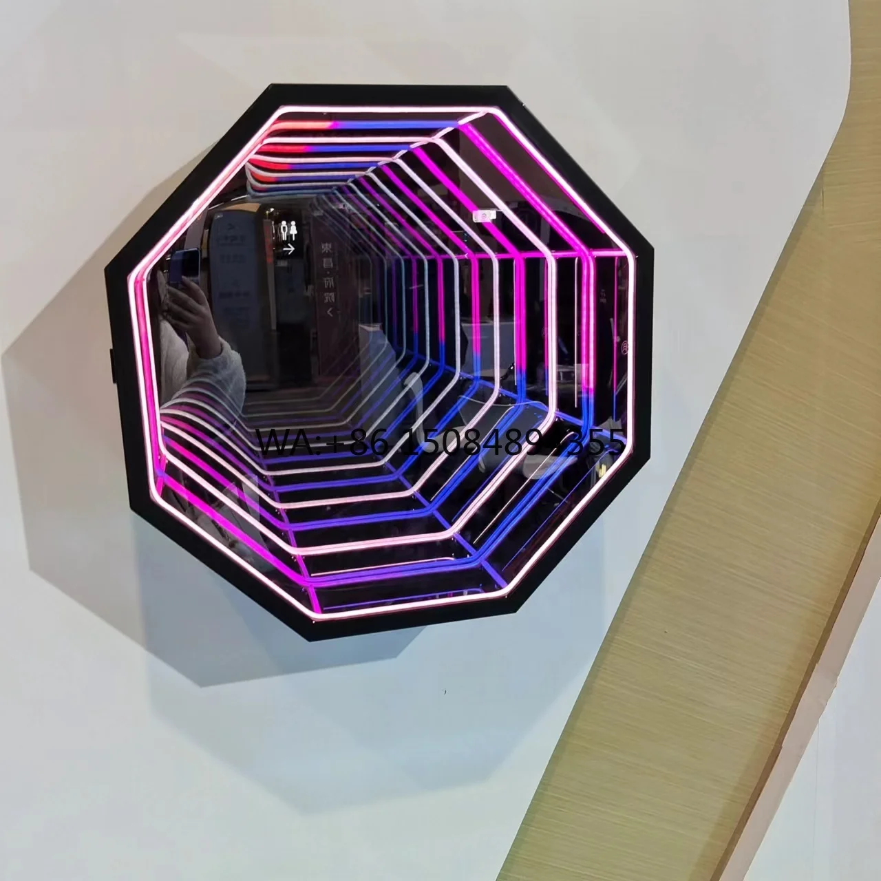 Hotel Magic RGB 3D LED Illusion Vanity Wall Mirror Colorful Infinity Disco Bath Mirror for Bedroom Living Space LED Neon Sign
Hotel Magic RGB 3D LED Illusion Vanity Wall Mirror Colorful Infinity Disco Bath Mirror for Bedroom Living Space LED Neon Sign
