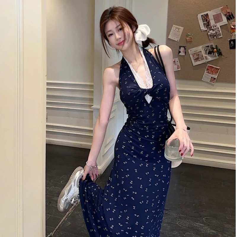 Women's Navy Blue Floral Halter Neck Maxi Dress Lace Trim V-Neck Sleeveless Bodycon Split Long Dress for Summer Beach Date Night
Women's Navy Blue Floral Halter Neck Maxi Dress Lace Trim V-Neck Sleeveless Bodycon Split Long Dress for Summer Beach Date Night