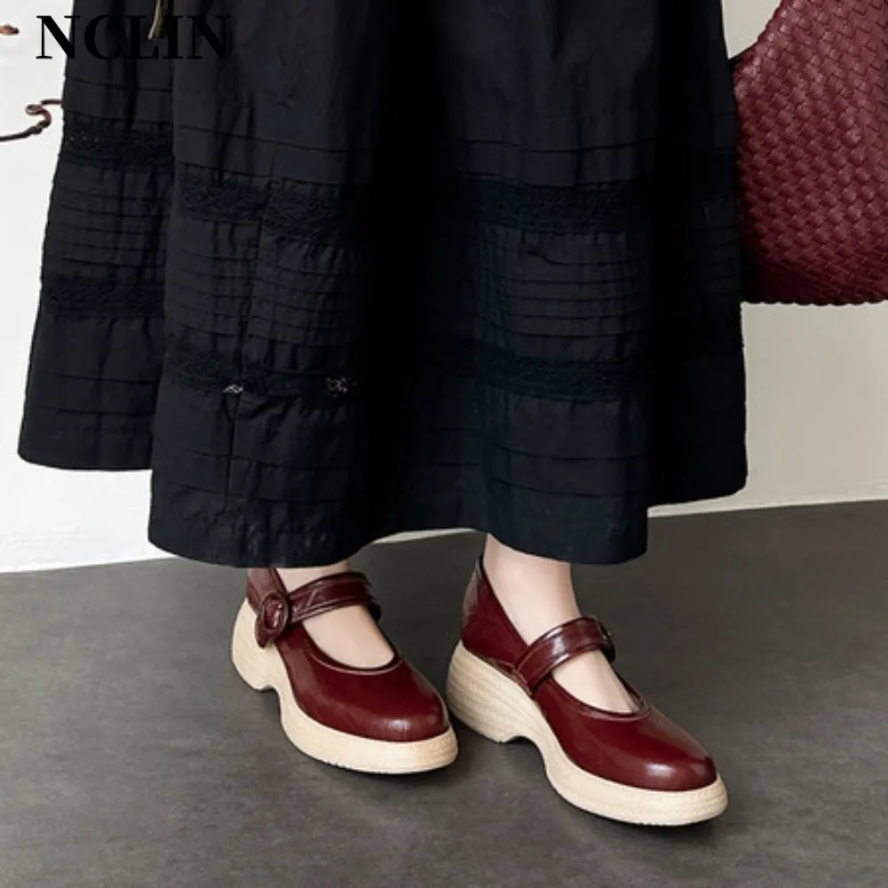 2026 New Retro Buckle Mary Jane Platform Shoes Women Wine - Red Leather Pumps for Commute Casual Slimming
2026 New Retro Buckle Mary Jane Platform Shoes Women Wine - Red Leather Pumps for Commute Casual Slimming