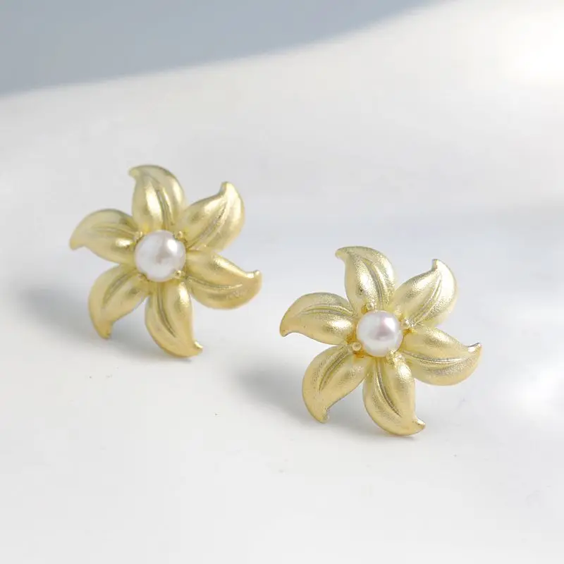 Authentic 925 Sterling Silver Earring Fashion Petal Inlaid Natural Freshwater Pearl 18K Gold Plated Earring Women Jewelry Gift
Authentic 925 Sterling Silver Earring Fashion Petal Inlaid Natural Freshwater Pearl 18K Gold Plated Earring Women Jewelry Gift