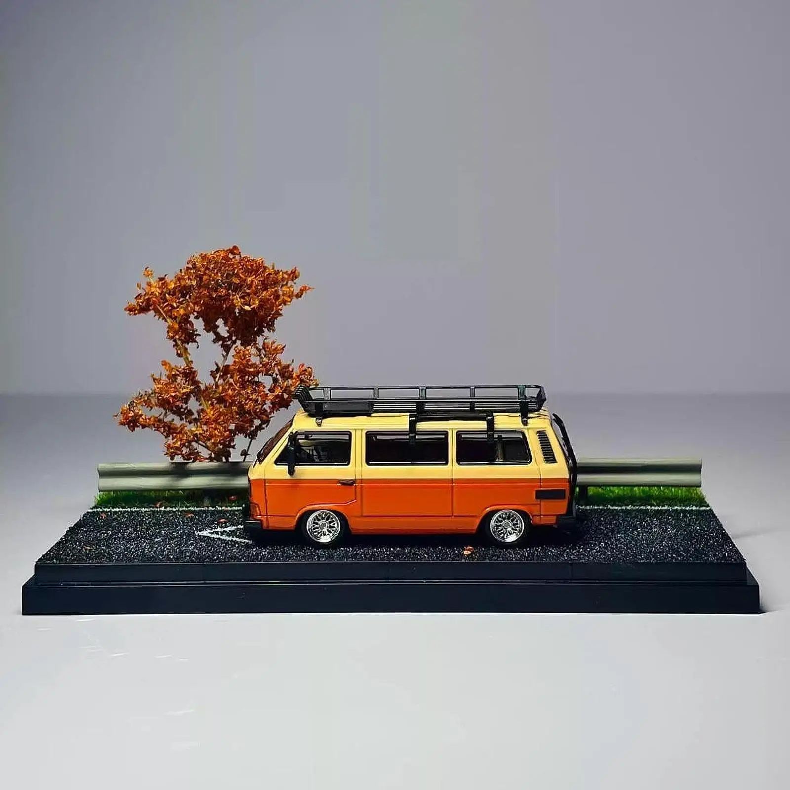 1/64 Diecast Car Display Case, Transparent Cover Parking Scene, Parking Lot, Fall Highway Scene Model
1/64 Diecast Car Display Case, Transparent Cover Parking Scene, Parking Lot, Fall Highway Scene Model