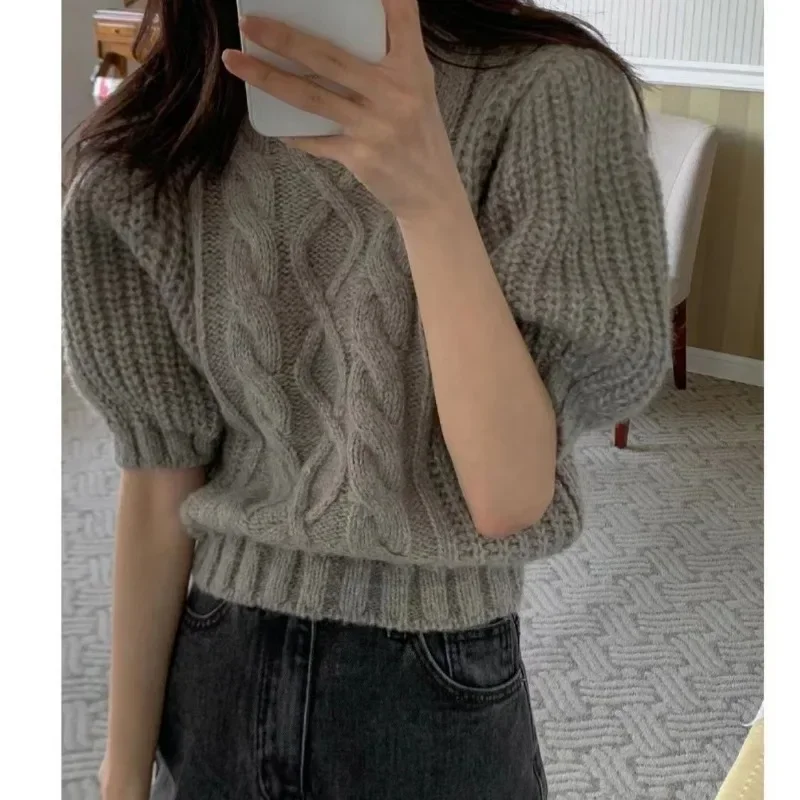 Mujer Solid Color Puff Short Sleeve Sweater Women Pullover Jumper Pull Femme Knitwear Tops Casual Grey Sweaters Female V979
Mujer Solid Color Puff Short Sleeve Sweater Women Pullover Jumper Pull Femme Knitwear Tops Casual Grey Sweaters Female V979