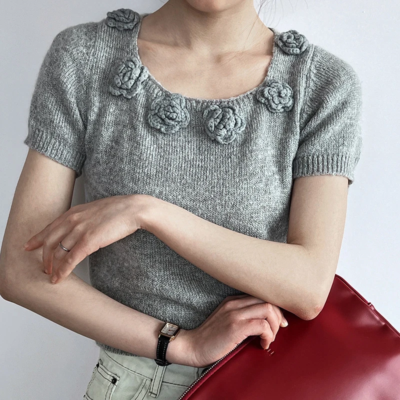 2024 New Women Summer Short Sleeve Flower Crochet Design Casual Knitted T Shirts O-Neck Tees Top Women Clothes Gray T Shirts
2024 New Women Summer Short Sleeve Flower Crochet Design Casual Knitted T Shirts O-Neck Tees Top Women Clothes Gray T Shirts