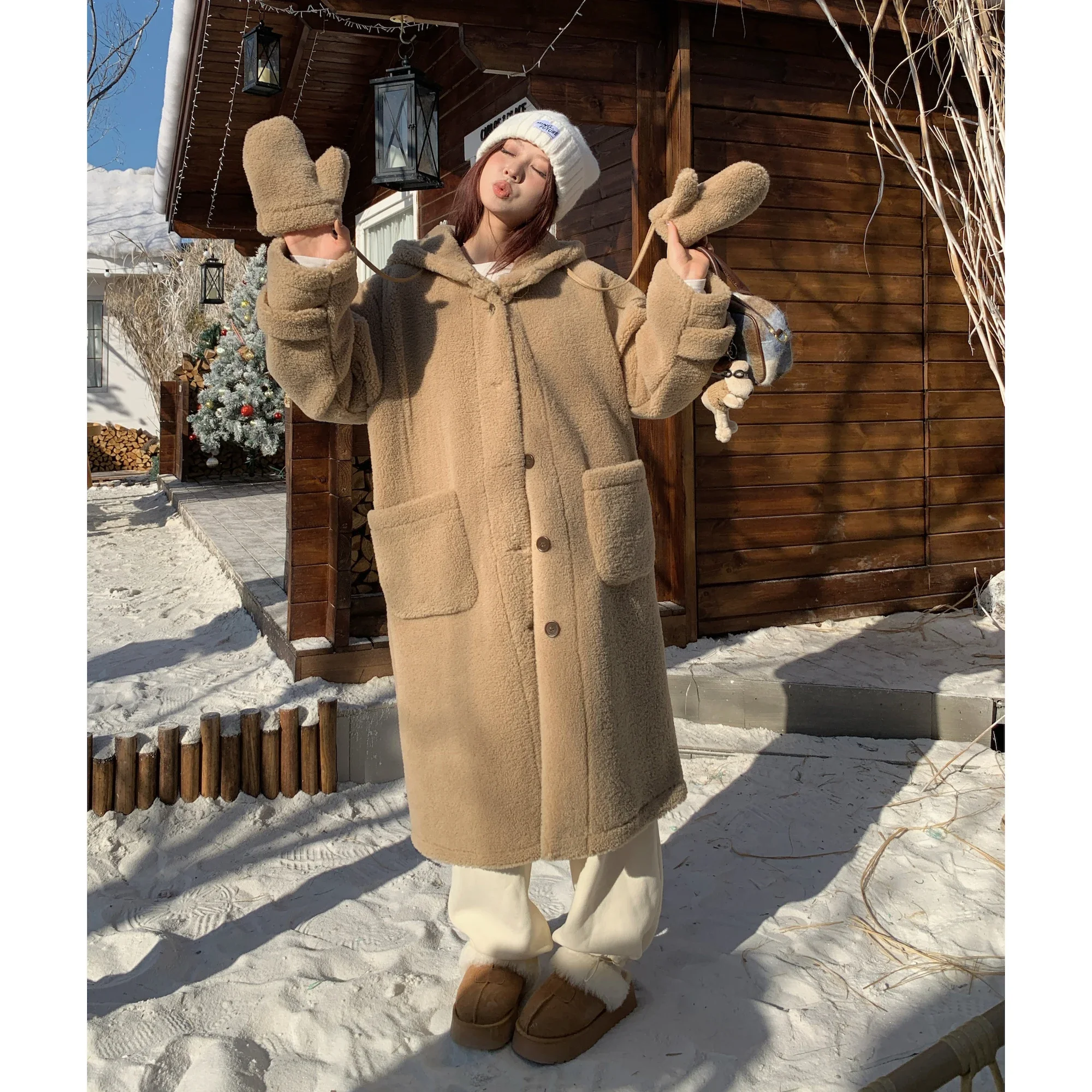 Sweet Hot Girl Thick Lamb Wool Hooded Coat Women's Autumn and Winter Double-sided Long Coat with Gloves Fashion Female Clothes
Sweet Hot Girl Thick Lamb Wool Hooded Coat Women's Autumn and Winter Double-sided Long Coat with Gloves Fashion Female Clothes